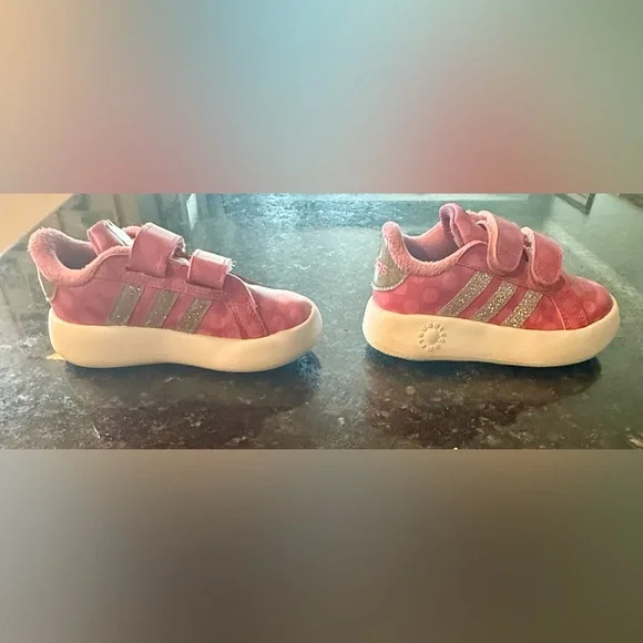 Adidas Disney Grand Court Minnie Mouse silver sparkle Pink Sneakers size 8 - Picture 12 of 16